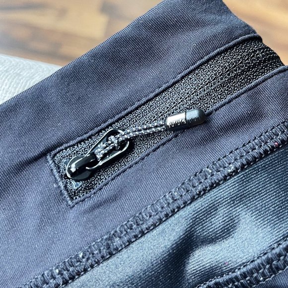 Lululemon Back Leggings - Picture 5 of 7